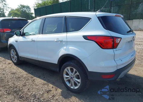 2019 Ford Escape Se from USA, damaged, VIN 1FMCU9GD8KUA66253